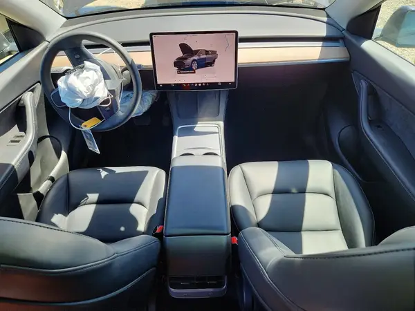 7SAYGAEE4NF391352 2022 TESLA MODEL Y - Image 8