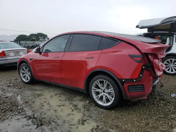7SAYGAEE4NF396311 2022 TESLA MODEL Y - Image 2