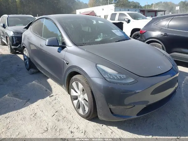 7SAYGAEE4NF400129 2022 TESLA MODEL Y - Image 1