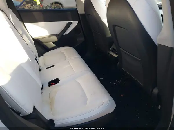 7SAYGAEE4NF516012 2022 TESLA MODEL Y - Image 8