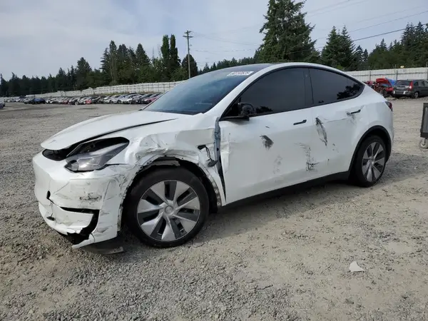 7SAYGAEE4NF519976 2022 TESLA MODEL Y - Image 1