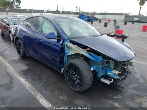 7SAYGAEE4NF538480 2022 TESLA MODEL Y - Image 1