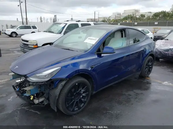 7SAYGAEE4NF538480 2022 TESLA MODEL Y - Image 2