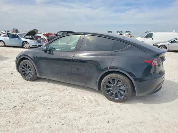 7SAYGAEE4NF538771 2022 TESLA MODEL Y - Image 2