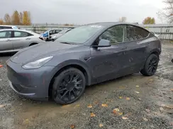 7SAYGAEE4NF560429 2022 TESLA MODEL Y