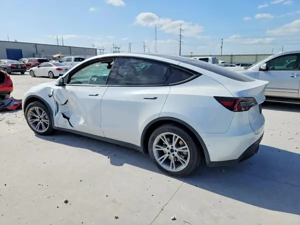 7SAYGAEE4NF570202 2022 TESLA MODEL Y - Image 2