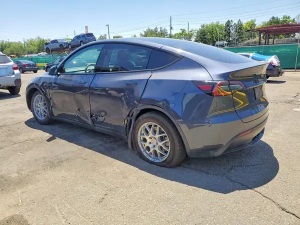 7SAYGAEE4PF595636 2023 TESLA MODEL Y - Image 2