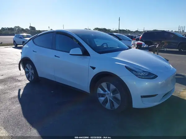 7SAYGAEE4PF600771 2023 TESLA MODEL Y - Image 1