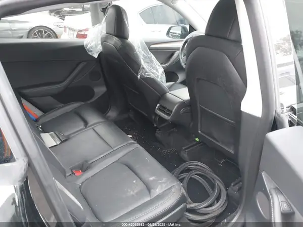 7SAYGAEE4PF636427 2023 TESLA MODEL Y - Image 8