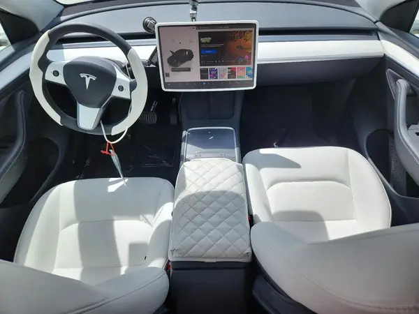 7SAYGAEE4PF646522 2023 TESLA MODEL Y - Image 8