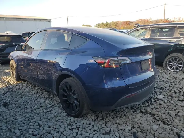 7SAYGAEE4PF675566 2023 TESLA MODEL Y - Image 2