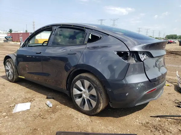 7SAYGAEE4PF701440 2023 TESLA MODEL Y - Image 2