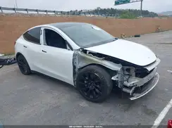 7SAYGAEE4PF752629 2023 TESLA MODEL Y