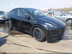 7SAYGAEE4PF759550 2023 TESLA MODEL Y