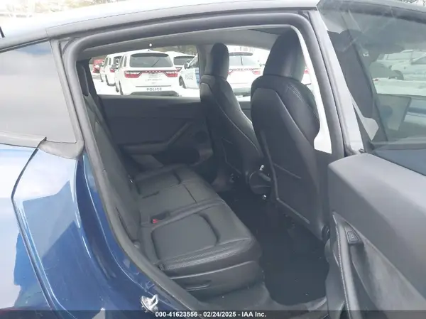 7SAYGAEE4PF799790 2023 TESLA MODEL Y - Image 8