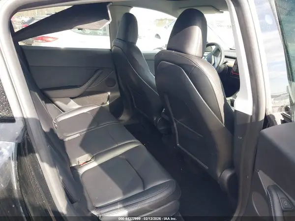7SAYGAEE4PF829385 2023 TESLA MODEL Y - Image 8