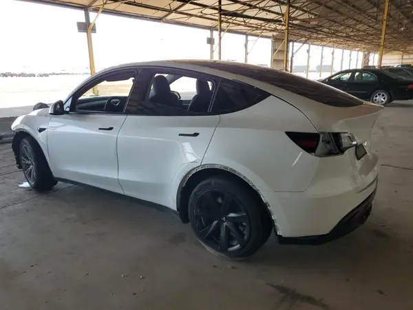 7SAYGAEE4PF833503 2023 TESLA MODEL Y - Image 2