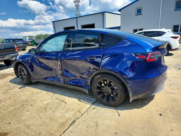 7SAYGAEE4PF861169 2023 TESLA MODEL Y - Image 2