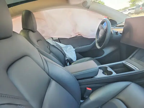 7SAYGAEE4PF861169 2023 TESLA MODEL Y - Image 8