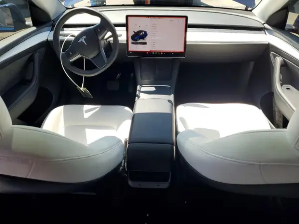 7SAYGAEE4PF872429 2023 TESLA MODEL Y - Image 8