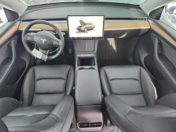7SAYGAEE4PF885830 2023 TESLA MODEL Y - Image 8