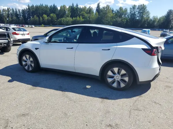 7SAYGAEE4PF896424 2023 TESLA MODEL Y - Image 2