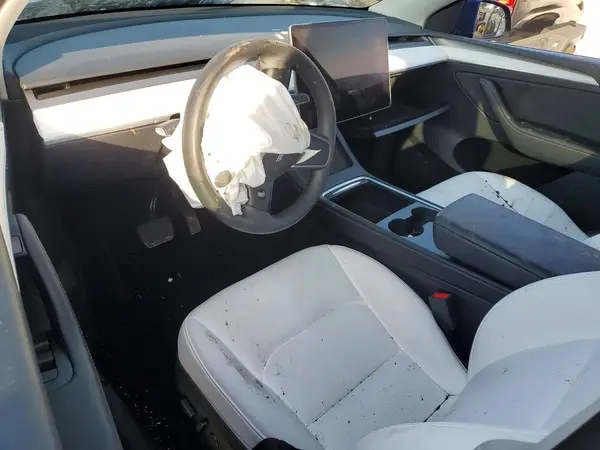 7SAYGAEE4PF897654 2023 TESLA MODEL Y - Image 8