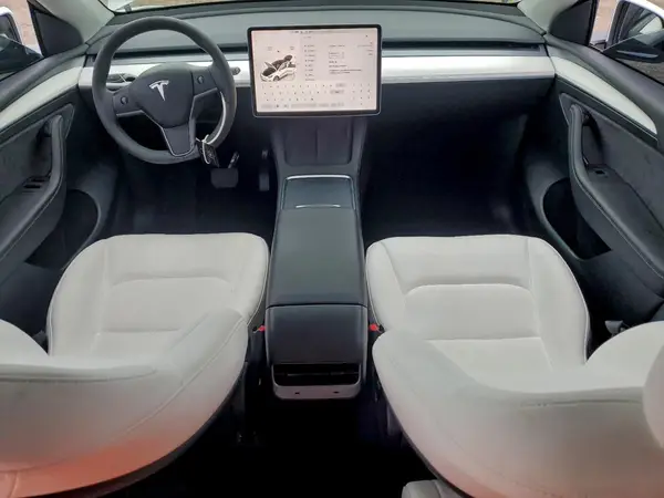 7SAYGAEE4PF898450 2023 TESLA MODEL Y - Image 8