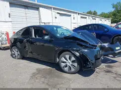 7SAYGAEE4PF918812 2023 TESLA MODEL Y