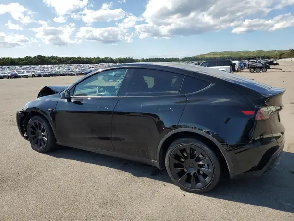 7SAYGAEE4PF919524 2023 TESLA MODEL Y - Image 2