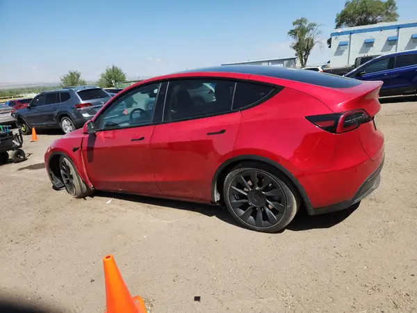 7SAYGAEE4PF923752 2023 TESLA MODEL Y - Image 2
