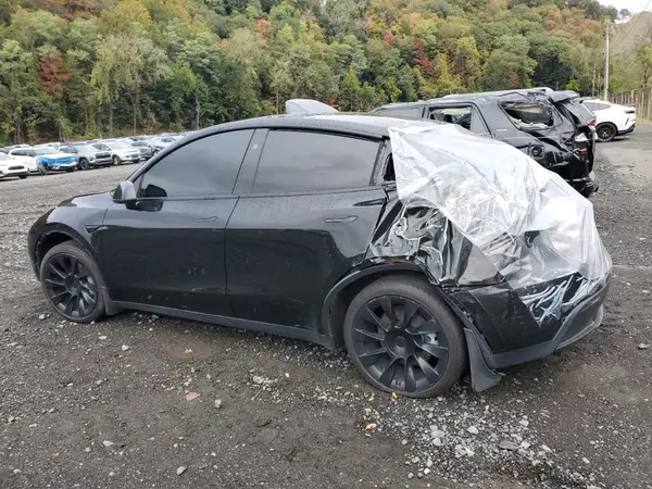 7SAYGAEE4PF927610 2023 TESLA MODEL Y - Image 2