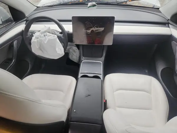7SAYGAEE4PF931561 2023 TESLA MODEL Y - Image 8