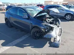 7SAYGAEE4PF945847 2023 TESLA MODEL Y