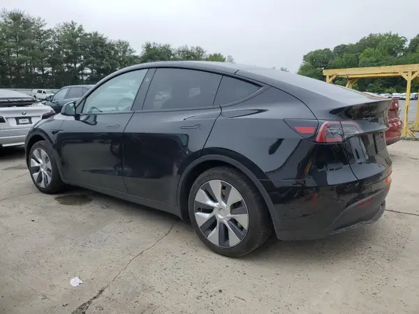 7SAYGAEE4PF957187 2023 TESLA MODEL Y - Image 2