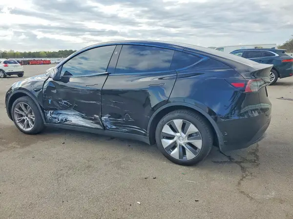 7SAYGAEE4RF009102 2024 TESLA MODEL Y - Image 2