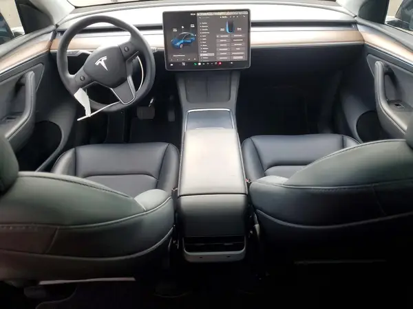7SAYGAEE4RF009102 2024 TESLA MODEL Y - Image 8