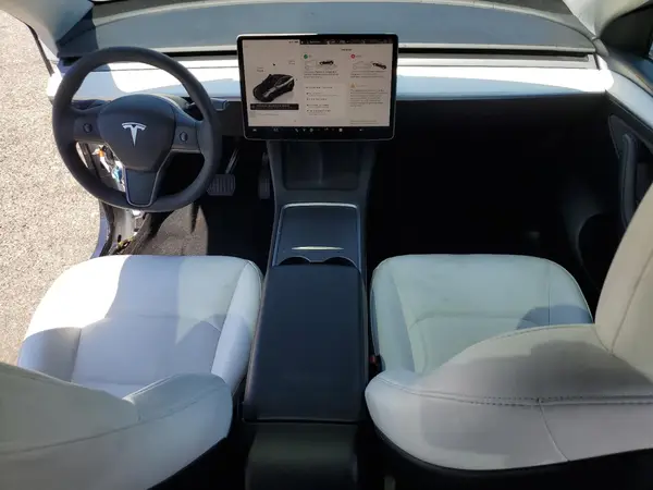 7SAYGAEE4RF010802 2024 TESLA MODEL Y - Image 8