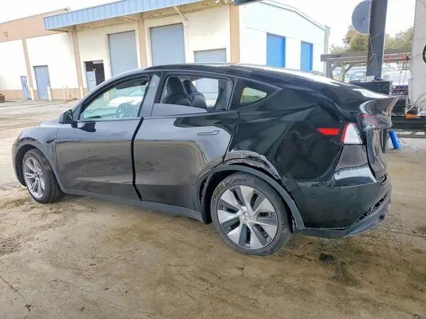 7SAYGAEE4RF011402 2024 TESLA MODEL Y - Image 2
