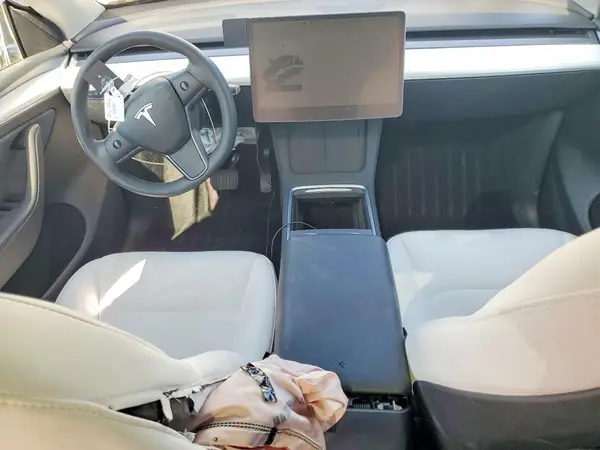 7SAYGAEE4RF048305 2024 TESLA MODEL Y - Image 8