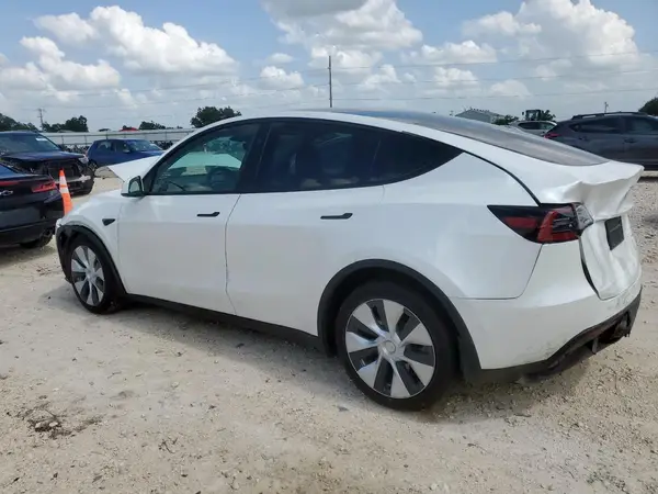 7SAYGAEE4RF058784 2024 TESLA MODEL Y - Image 2