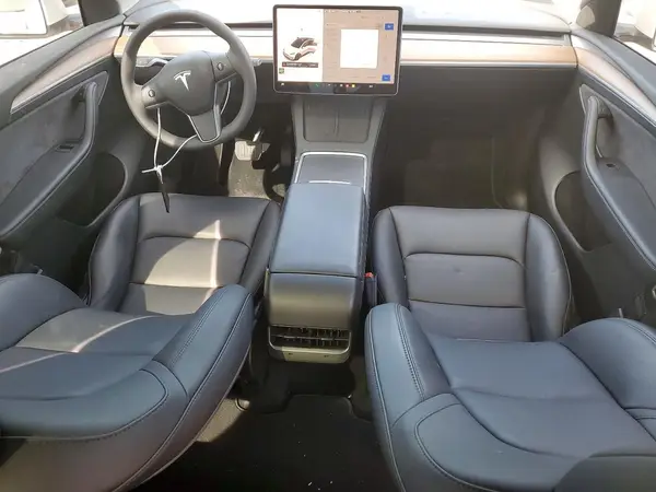 7SAYGAEE4RF070255 2024 TESLA MODEL Y - Image 8