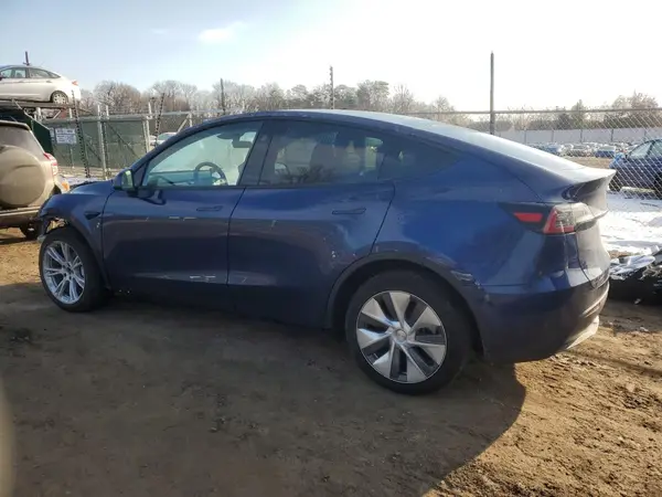 7SAYGAEE4RF077822 2024 TESLA MODEL Y - Image 2
