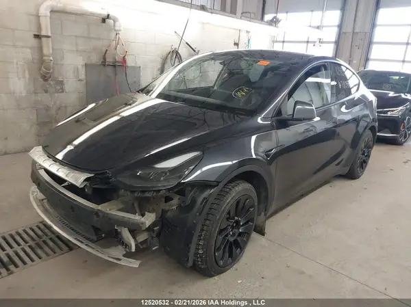 7SAYGAEE4RF078386 2024 TESLA MODEL Y - Image 2
