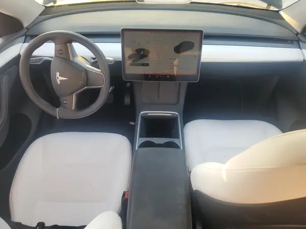 7SAYGAEE4RF080459 2024 TESLA MODEL Y - Image 8