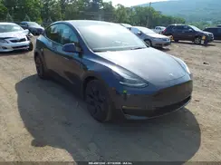 7SAYGAEE4RF108681 2024 TESLA MODEL Y