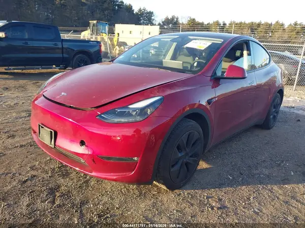 7SAYGAEE4RF109684 2024 TESLA MODEL Y - Image 2