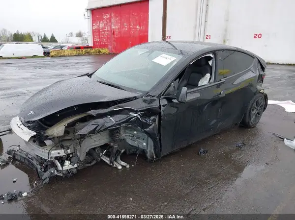 7SAYGAEE4RF121186 2024 TESLA MODEL Y - Image 2