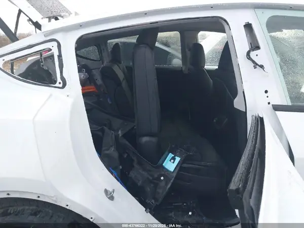 7SAYGAEE4RF149473 2024 TESLA MODEL Y - Image 8