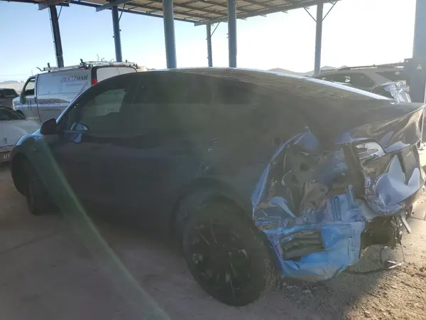 7SAYGAEE4RF152082 2024 TESLA MODEL Y - Image 2